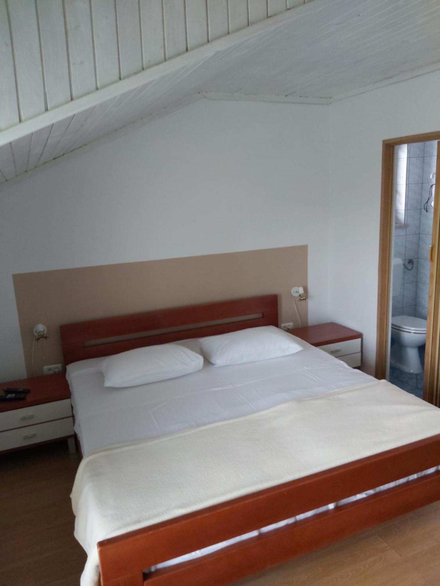 Rooms Zagon Постойна Екстериор снимка